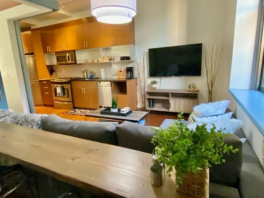 Waterfront Oasis In The Heart Of Downtown Seattle Apartment